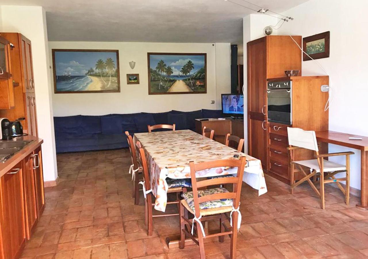 Casa Katia, Giuliana & Nami Villa Lacona Bagian luar foto