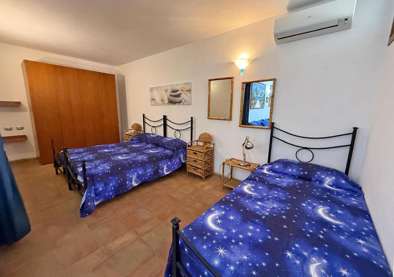 Casa Katia, Giuliana & Nami Villa Lacona Bagian luar foto
